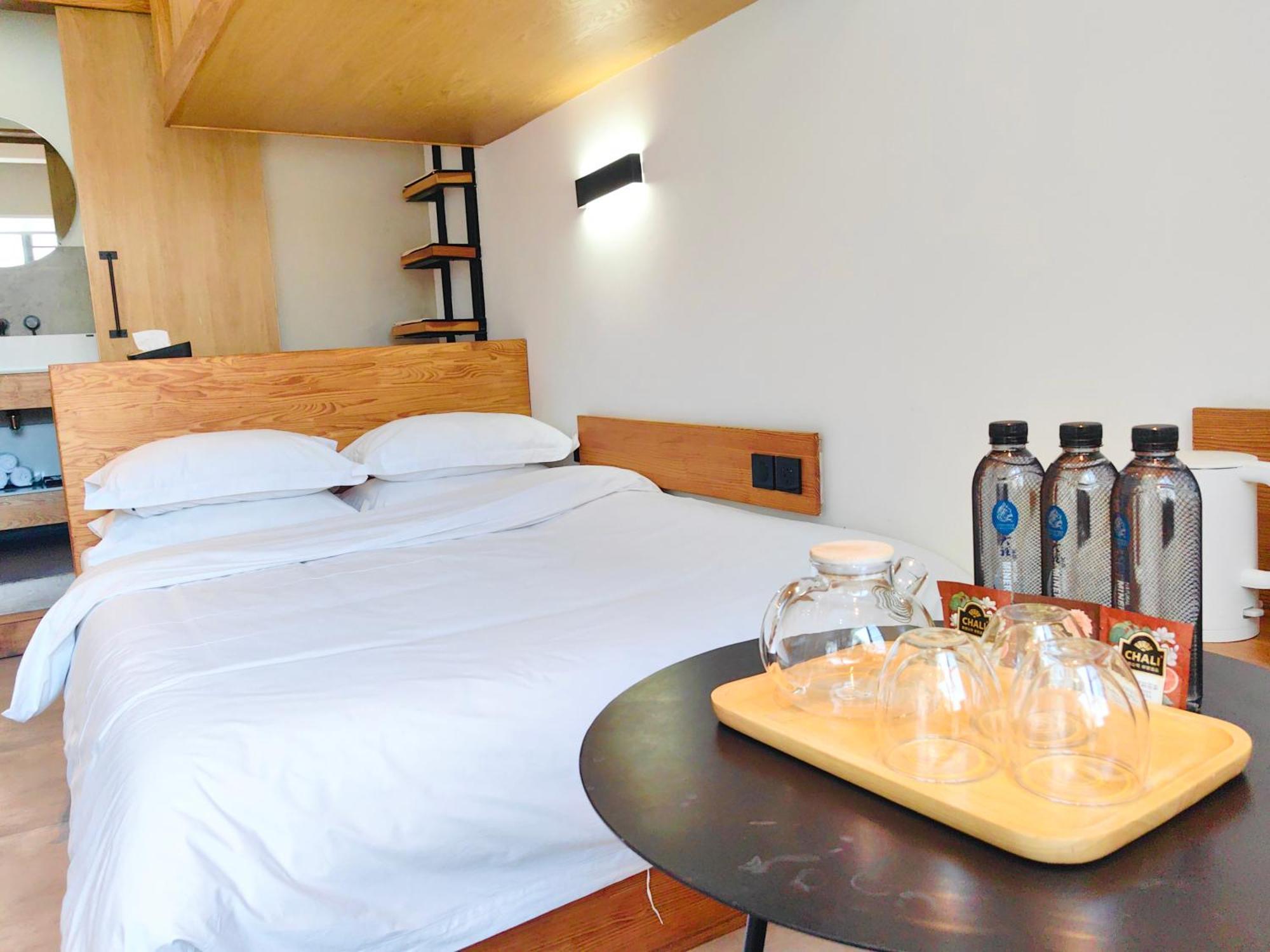 Dali Loft Travelling With Hostel Extérieur photo