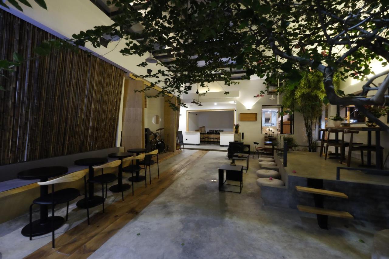 Dali Loft Travelling With Hostel Extérieur photo