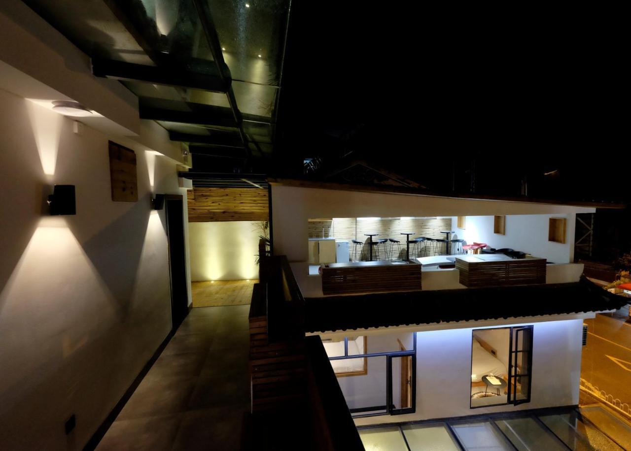 Dali Loft Travelling With Hostel Extérieur photo