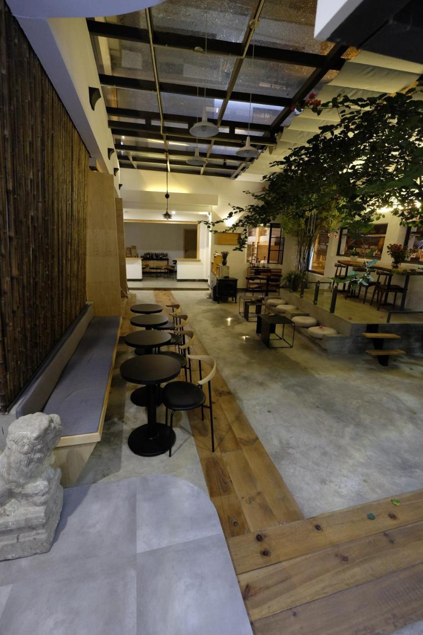 Dali Loft Travelling With Hostel Extérieur photo